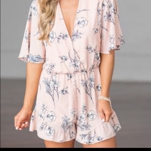 Blue Blush floral romper for summer. Sz S